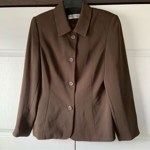 Amanda Smith (Micro Fiber) women’s chocolate brown blazer.  Size 10.  Work wear